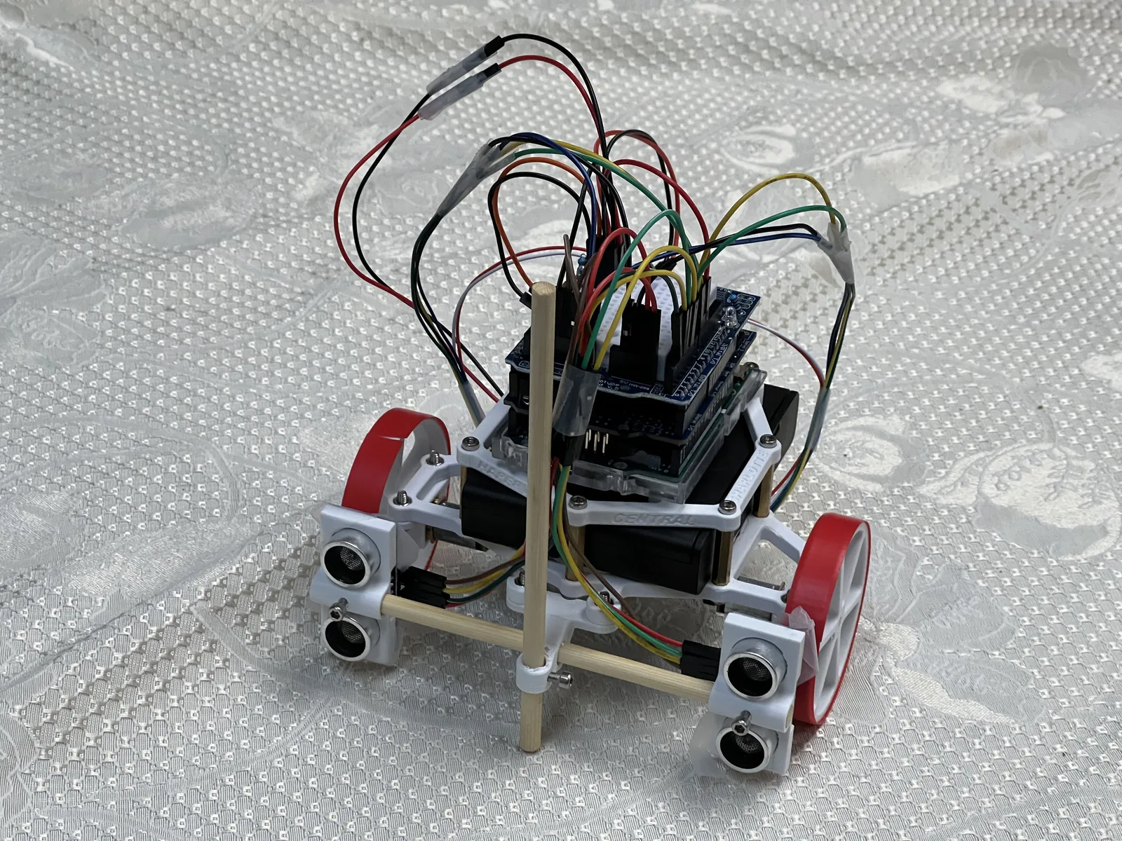 Autonomous Maze Navigating Robot